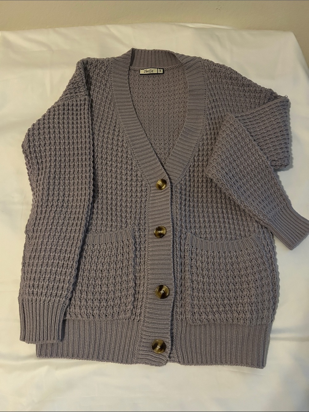Zbella Chunky Knit Button-Front Cardigan Sweater in Gray